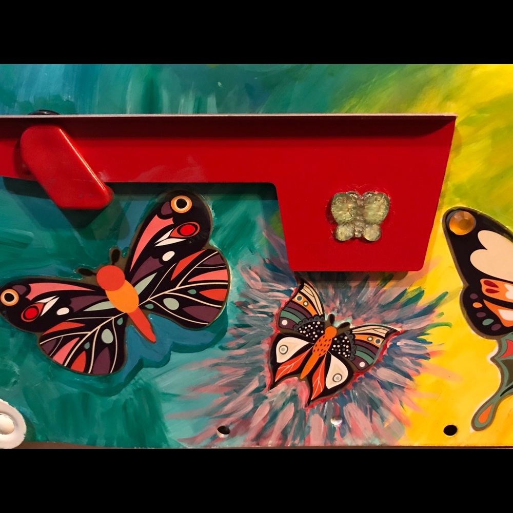 Psychedelic Mailbox - Picture 2 of 7